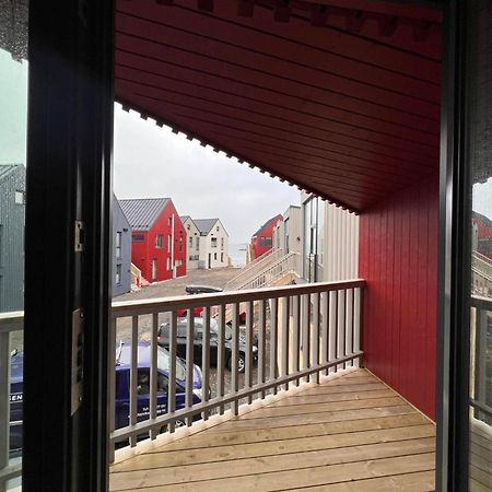 Stilren Leilighet I Henningsvaer Exterior photo